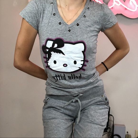 Hello Kitty Tracksuit - Picture 2 of 6